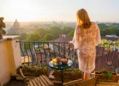 Romanticky balkon Romea a Julie - nechajte sa unasat jedinecnym aranzmanom