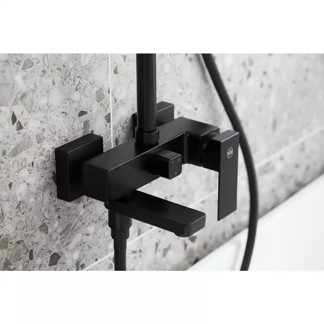 Logon Black sprchovo-vaňový systém s funkciou dažďovej sprchy s mechanickým miešačom
