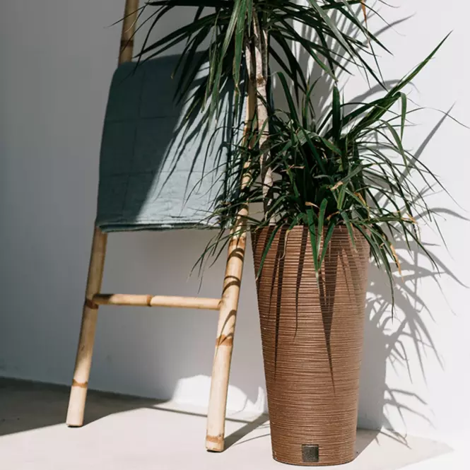 Kvetináč Furu okrúhly Slim eco Wood 250 – káva eco
