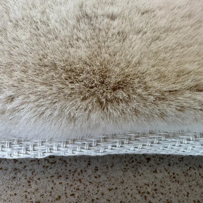 Koberec Rabbit Fur Timmy-F 1,2/1,8 Tfc3 béžová