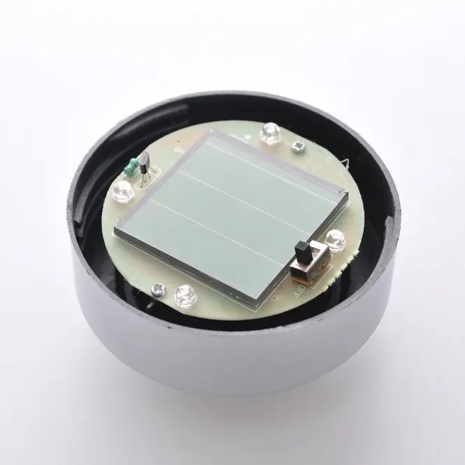 Solárna lampa 4 LED BY-131580 guľa biela 20