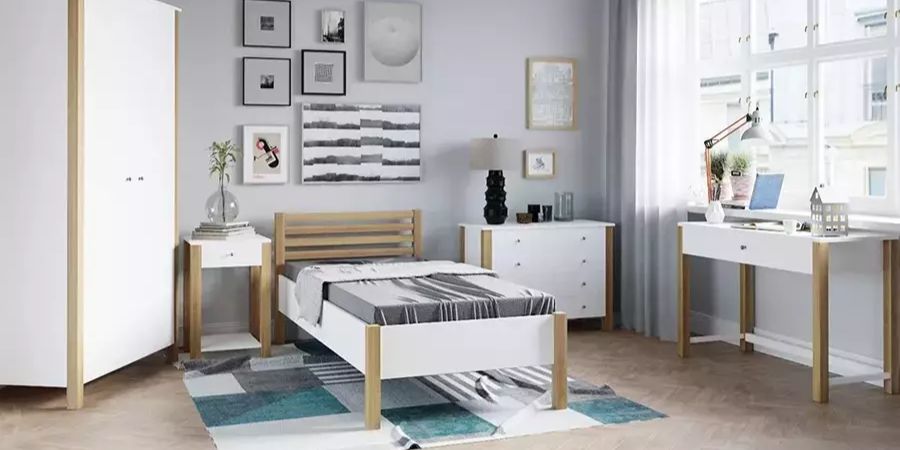 Decluttering- Merkury Market